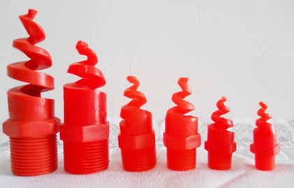 各種尺寸的紅色塑料pp螺旋噴嘴
